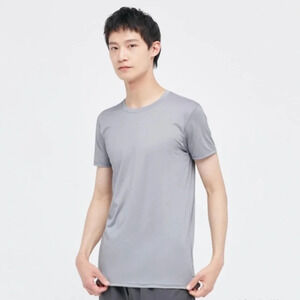 Uniqlo AIRism Fast Dry  Crew Neck T-Shirt XS Short Sleeve Silver NWOT